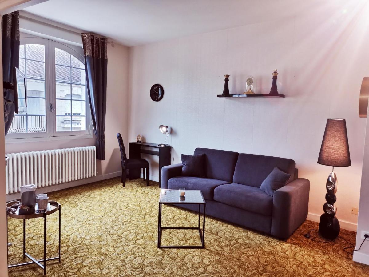 Aux Portes Du Chateau Bed & Breakfast *