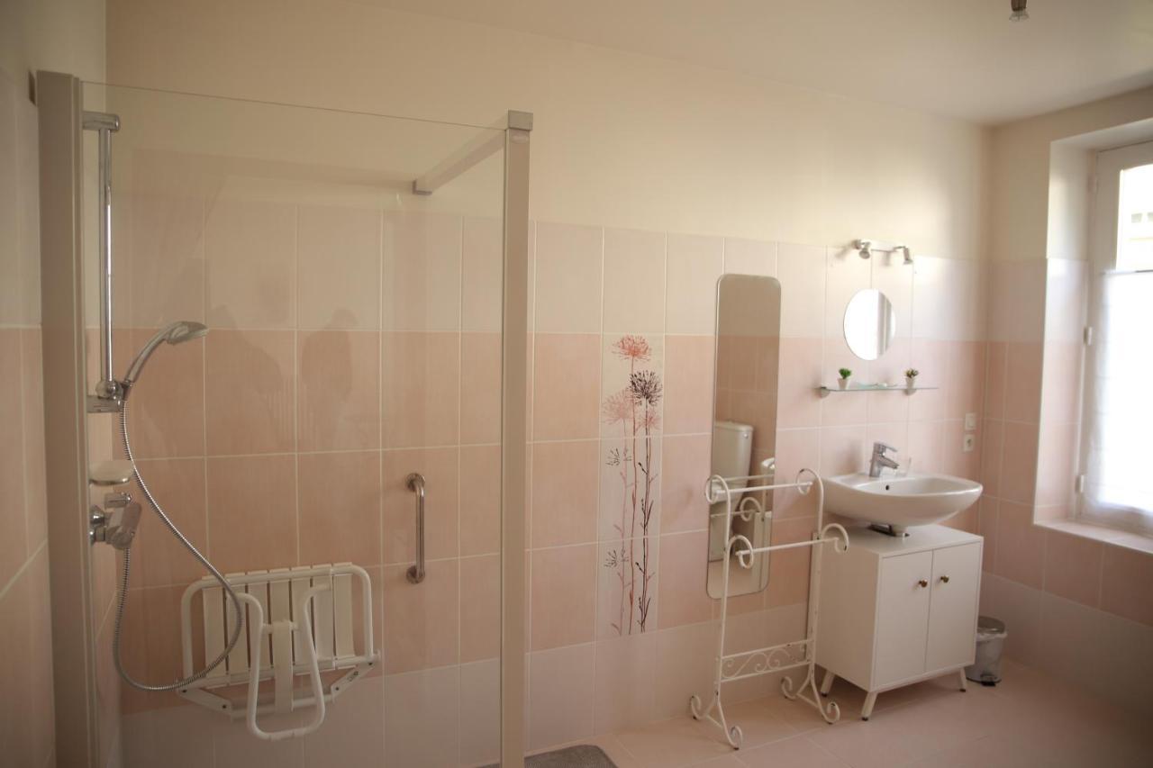 Aux Portes Du Chateau Bed & Breakfast Valencay